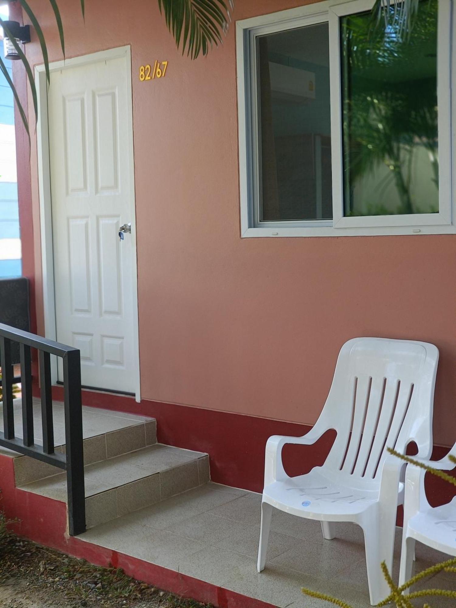 Chill Land House Hotel Bang Tao Beach  Buitenkant foto