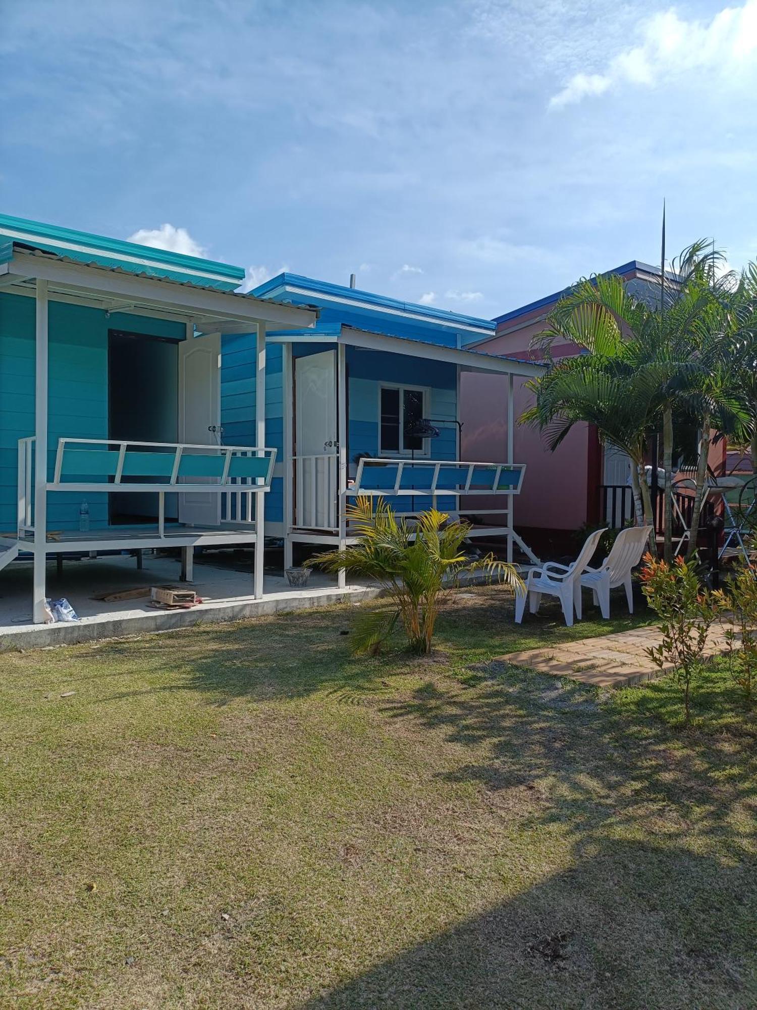 Chill Land House Hotel Bang Tao Beach  Buitenkant foto