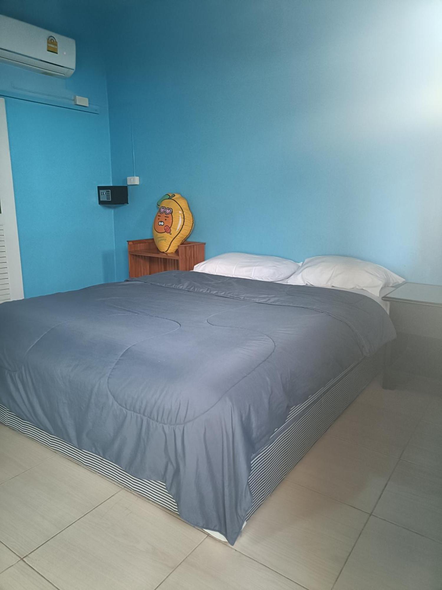 Chill Land House Hotel Bang Tao Beach  Buitenkant foto
