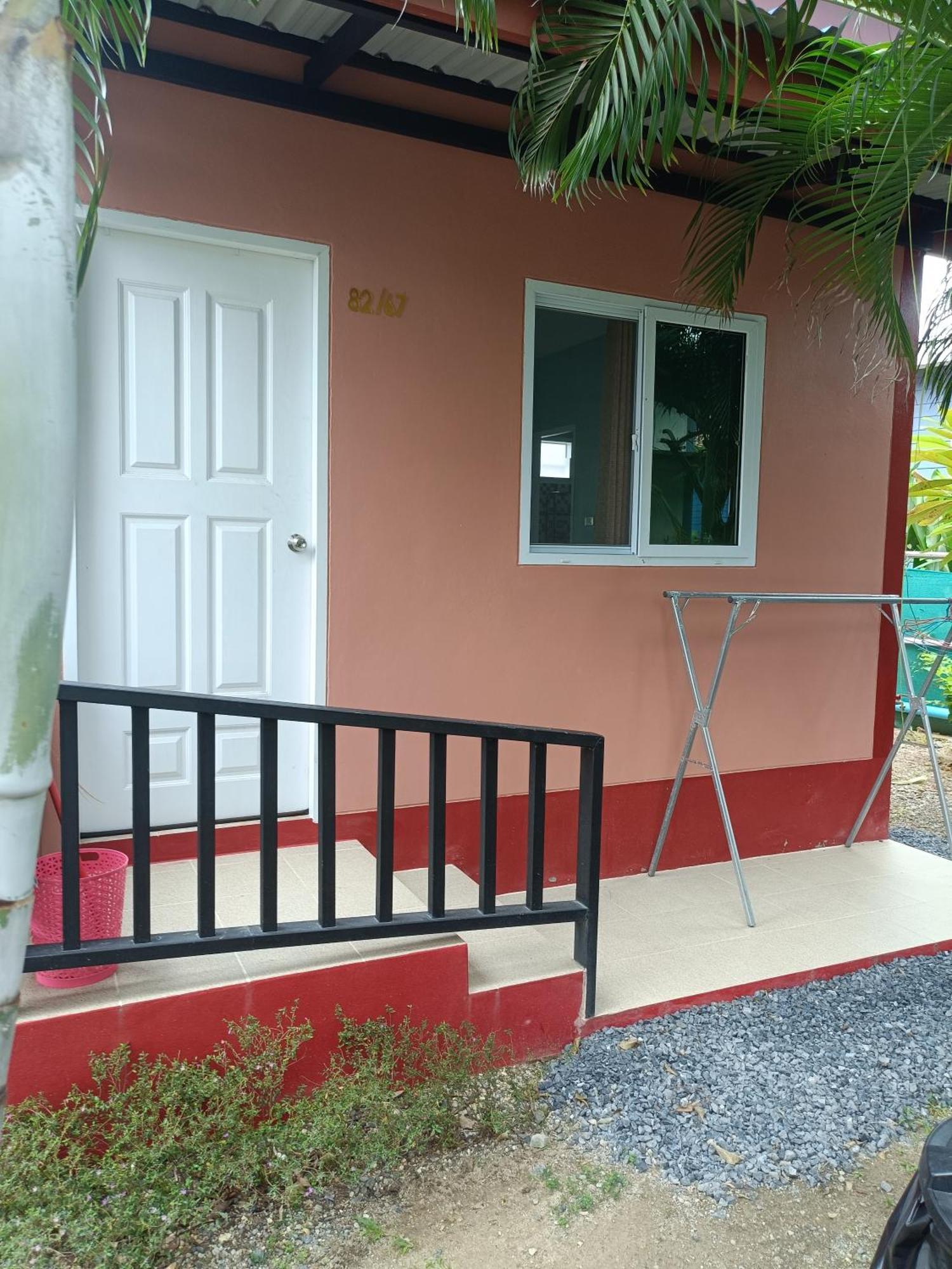 Chill Land House Hotel Bang Tao Beach  Buitenkant foto