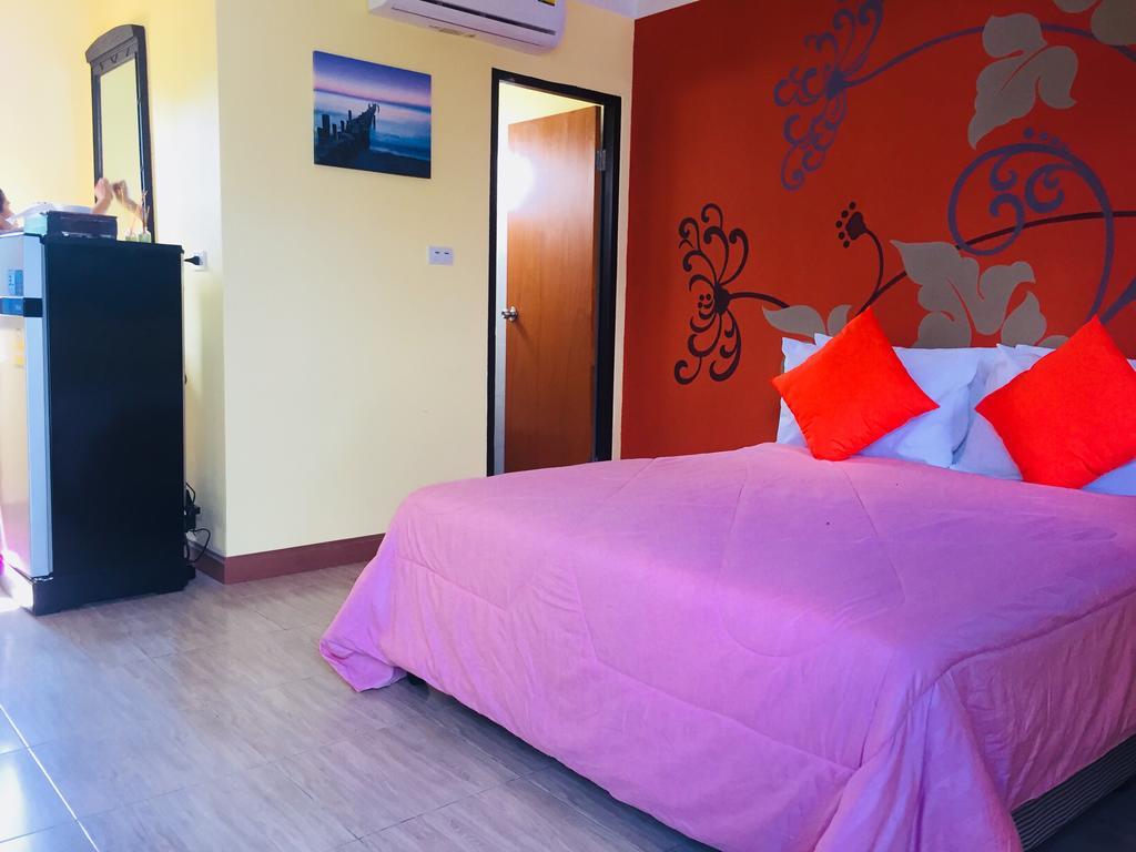 Chill Land House Hotel Bang Tao Beach  Buitenkant foto