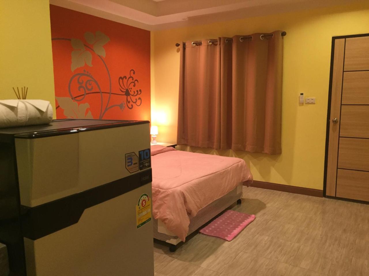Chill Land House Hotel Bang Tao Beach  Buitenkant foto